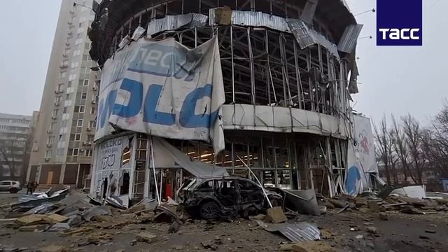 ВСУ ударили РСЗО HIMARS по супермаркету в Донецке, по мирным !