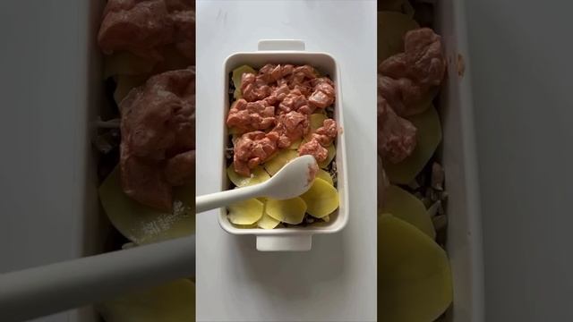 Запеканка с курицей и грибами 🥔