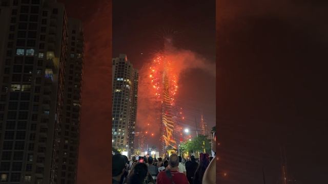 New Year's fireworks Dubai 2025. United Arab Emirates fireworks Burj Khalifa