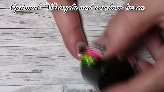 Buntes Neon Streifen Muster Nageldesign / Colorful Nail Art Design Tutorial