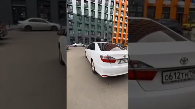 Toyota Camry по низу рынка