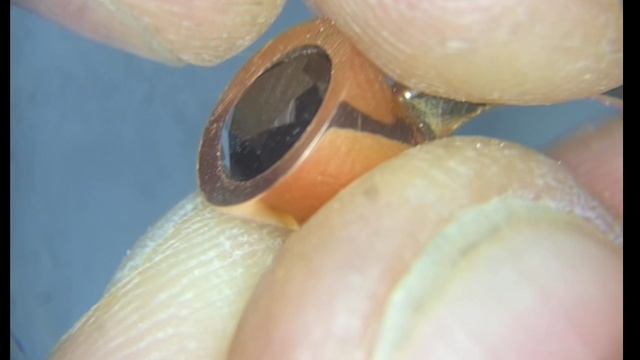 Крепим крупный камень