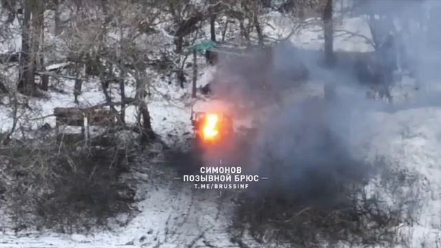 Операторы 1-й танковой армии выписали эпичный штраф укропам за неправильную парковку квадроцикла.