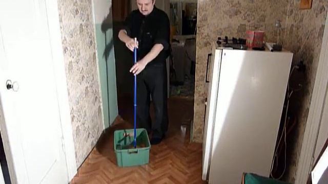 smart super mop and bucket.MOV