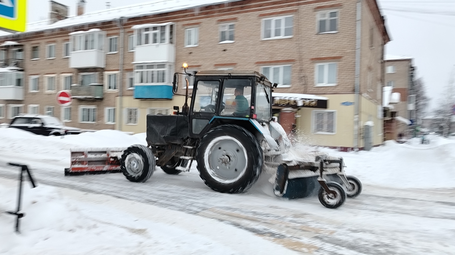 очистка дорог от снега 49 часть