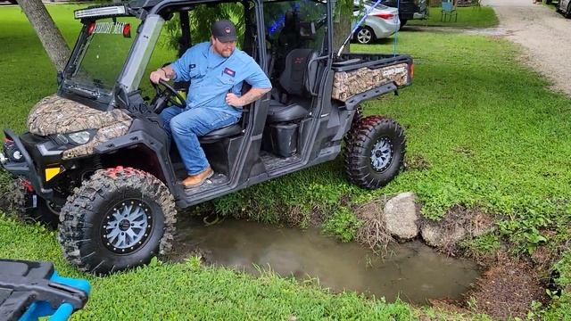 Can Am Defender XMR with swaybar disconnected!