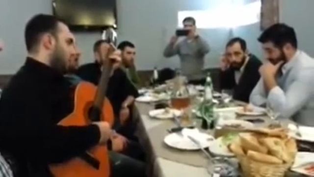 "Эх, дороги... ". Эта песня, спетая грузинами, перевернет сознание.