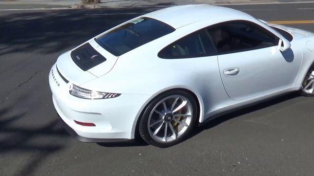 Porsche 911R Acceleration