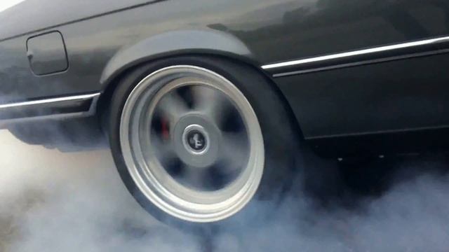 Insane BMW E21 Turbo burning rubber - 1135HP/1195NM