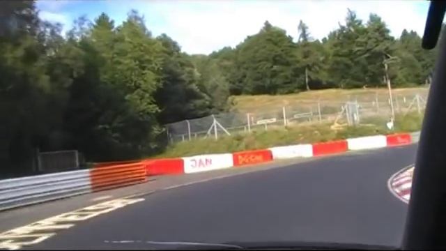 Overtaking a BMW in a Audi A2 1,2 TDI 3L on the Nordschleife