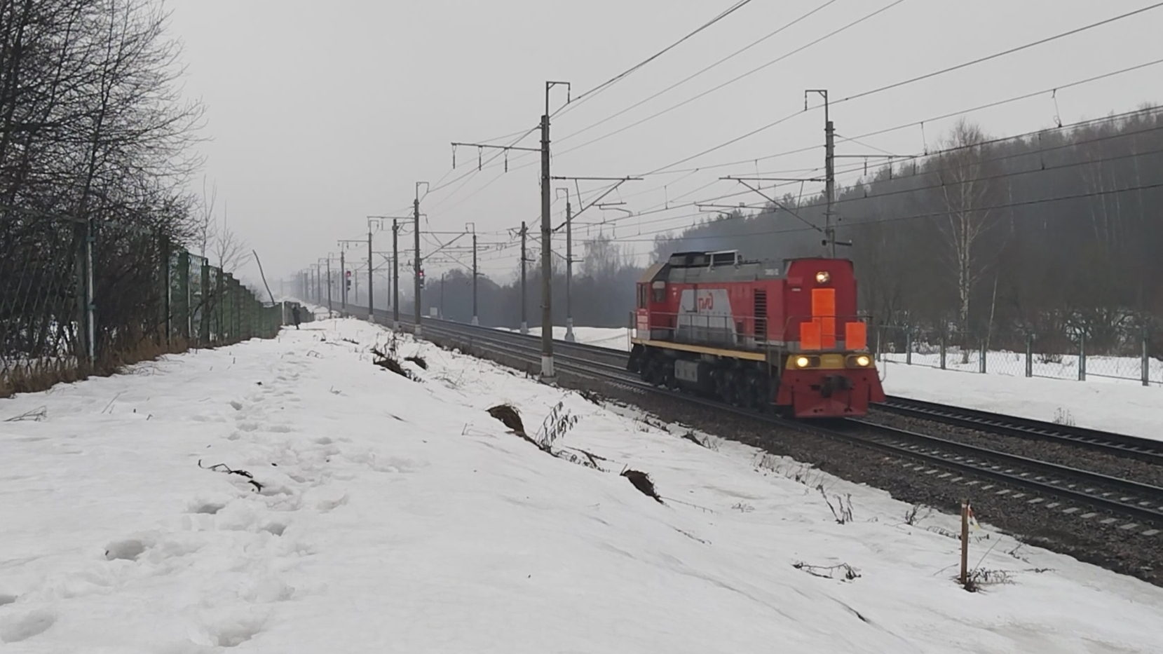 Пошёл на разгон! ТЭМ18Д - 132 проследует резервом перегон Подсолнечная-Клин.