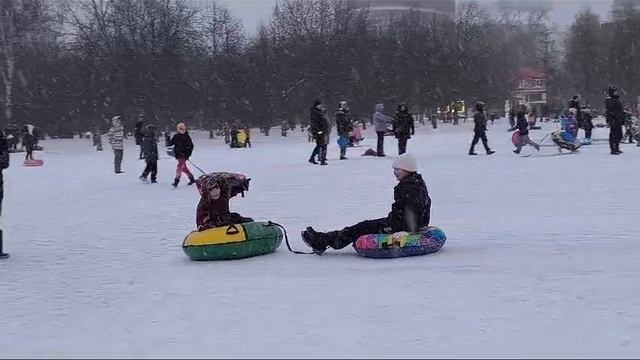 катание на горке