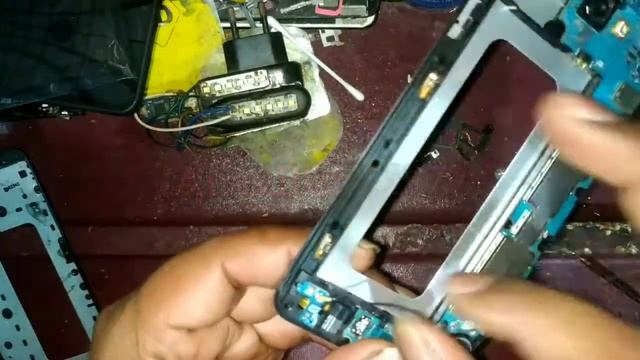 Samsung J7 Prime Seperti ini jadinya  LCD Tompelan Parah #anakkampungrepair