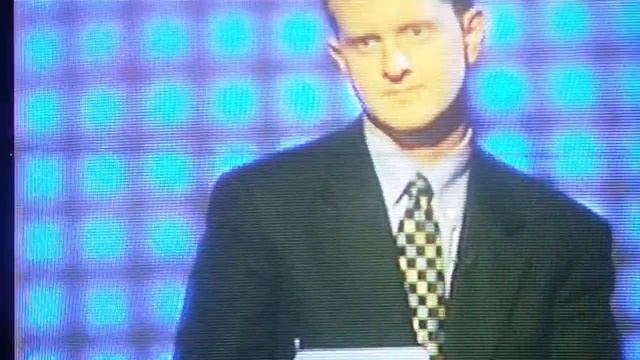 Ken Jennings on 1 vs 100 is a magical elf