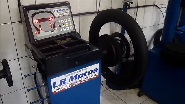 LR Motos - Balanceamento da Roda Dianteira da Yamaha Fazer 150 - 8739