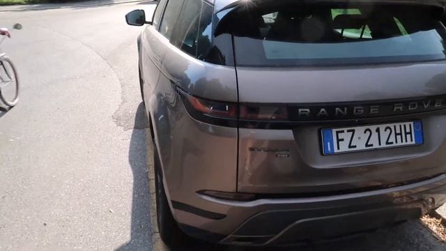 2020 Range Rover Evoque P150 - 150 HP - Brown - Walk-around