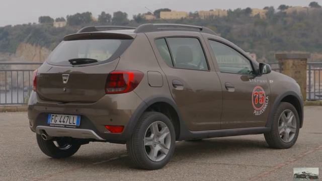 NEW 2017 DACIA SANDERO STEPWAY l EXTERIOR