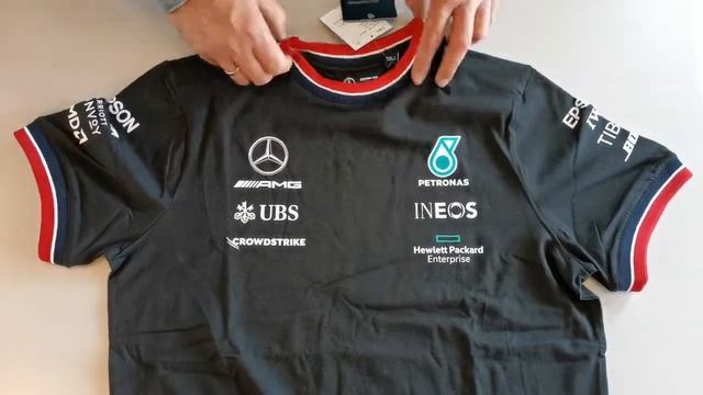 Mercedes AMG Petronas póló, Team Black bemutató, GPshop