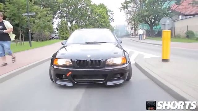 Bmw 3 красиво валит боком