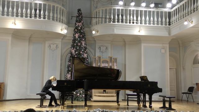 P.Tchaikovsky-M.Pletnev Andante maestoso из балета "Щелкунчик"/ Елисей Мысин