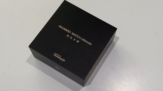 HUAWEI WATCH Ultimate Unboxing