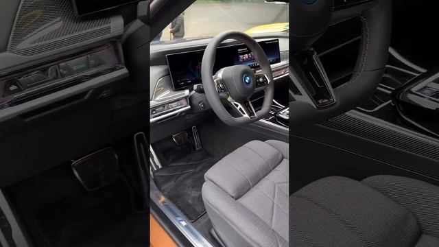 2024 BMW i7 M70 660 HP