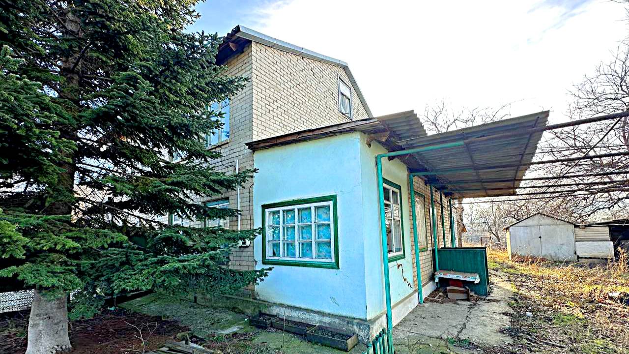 Коттедж 90кв.м. 10 соток 3 комнаты. Поселок Глубокий, Новокубанский район, Краснодарский край.