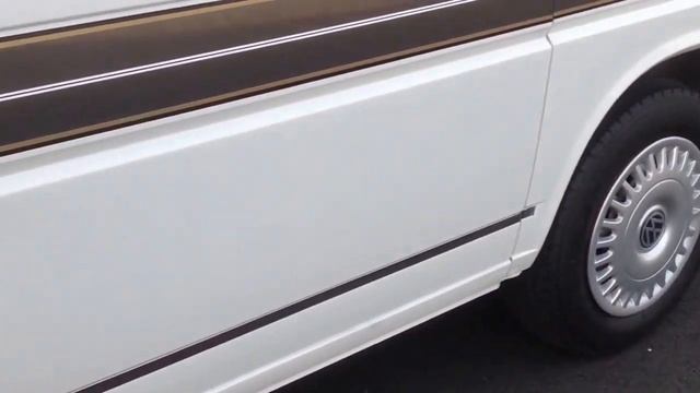 Volkswagen T4 Autosleeper Trident 4-berth click here for video