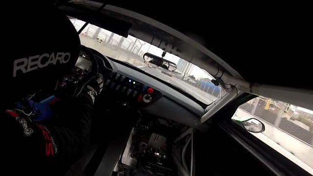 Joe Osborne on-board BMW Z4 GT3. Baku close call with the wall
