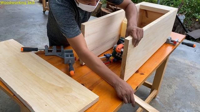 Things Made from Recycled Wood // How To Build A Smart Office Desk