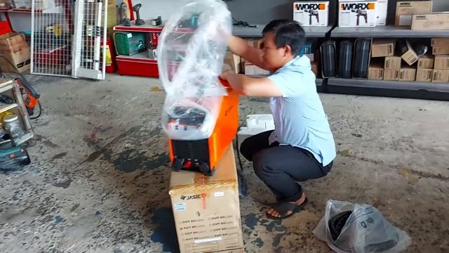 Khui thùng máy plasma jasic cut 80 l 205 chính hãng jasic, máy móc việt nam