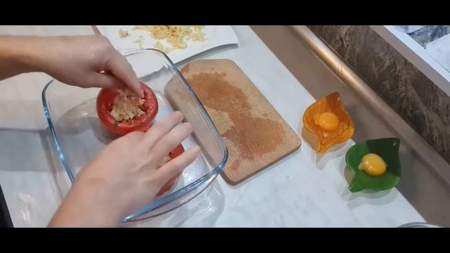 Tomaten mit Eiern und Käse!!!Оригинальный завтрак!!!