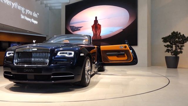 Rolls Royce Dawn 2017 - Beautiful Rolls Royce Dawn in BMW Museum in Munich Germany