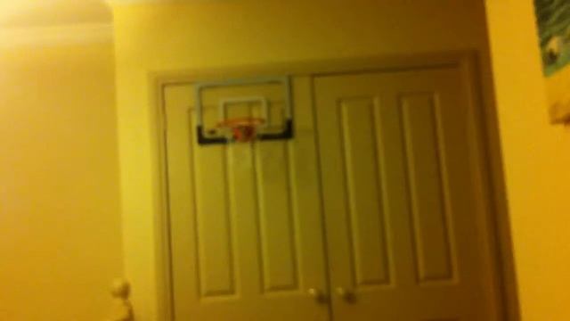 SKLZ PRO MINI HOOP SHOTS AND DUNKS