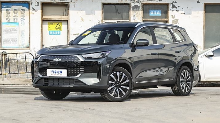 Представлен семейный кроссовер Chery Fulwin T9 2025: два варианта салона и расход 1,3 литра