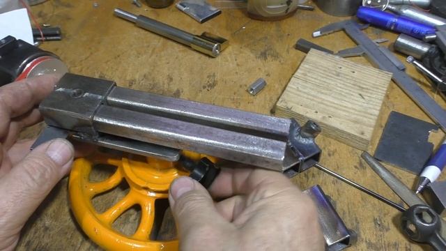 Micro lathe machine. Миниатюрный токарный станок