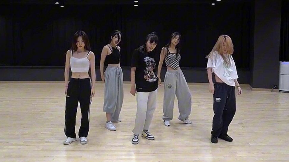 craxy - 'Undercover' Dance Practice Mirrored