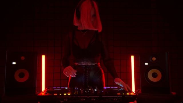 MARIA FEDOROVA  |06| HARD TECHNO DJ SET 150 bpm