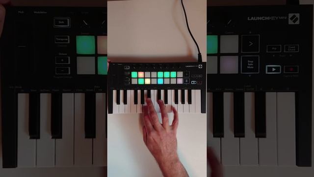 launchkey mini mk3 solo.mov