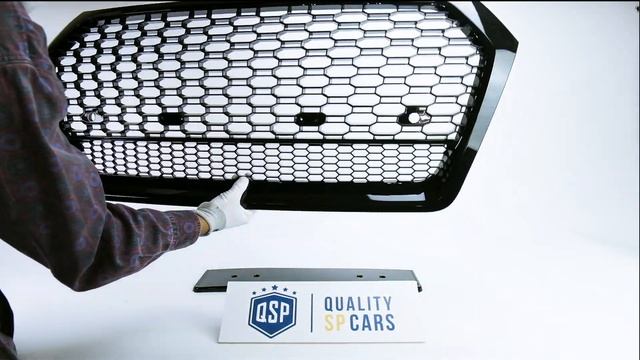 Video Griglia Nera QSPCARS Tuning per Audi Q5 FY, Calandra a nido d'ape | QSPCARS.COM Accessori aut