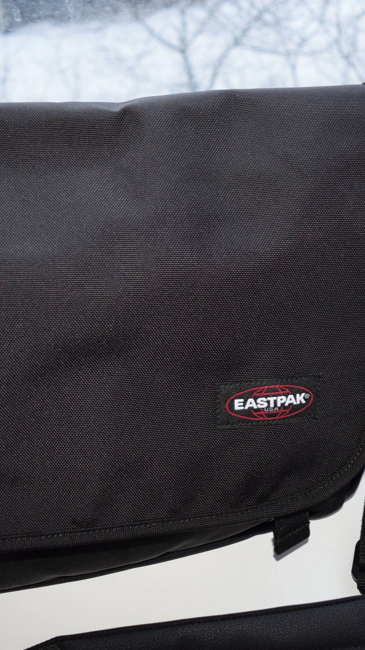 сумка через плечо Eastpak