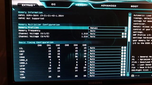 EVGA SR-3 DARK - BIOS Overview & Quick Overclocking Test