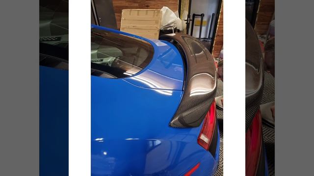 Audi R8...Avery Gloss Blue Vinyl Wrap