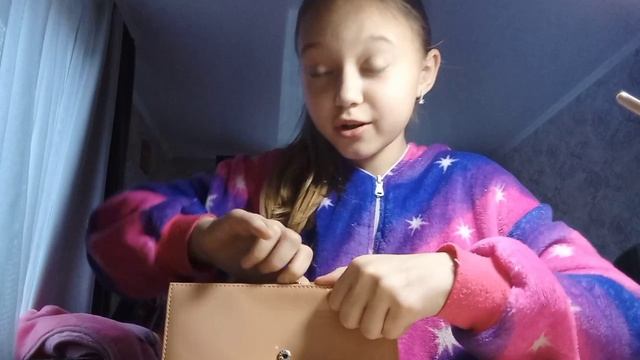 VLOG уборка,мой день клеим ногти