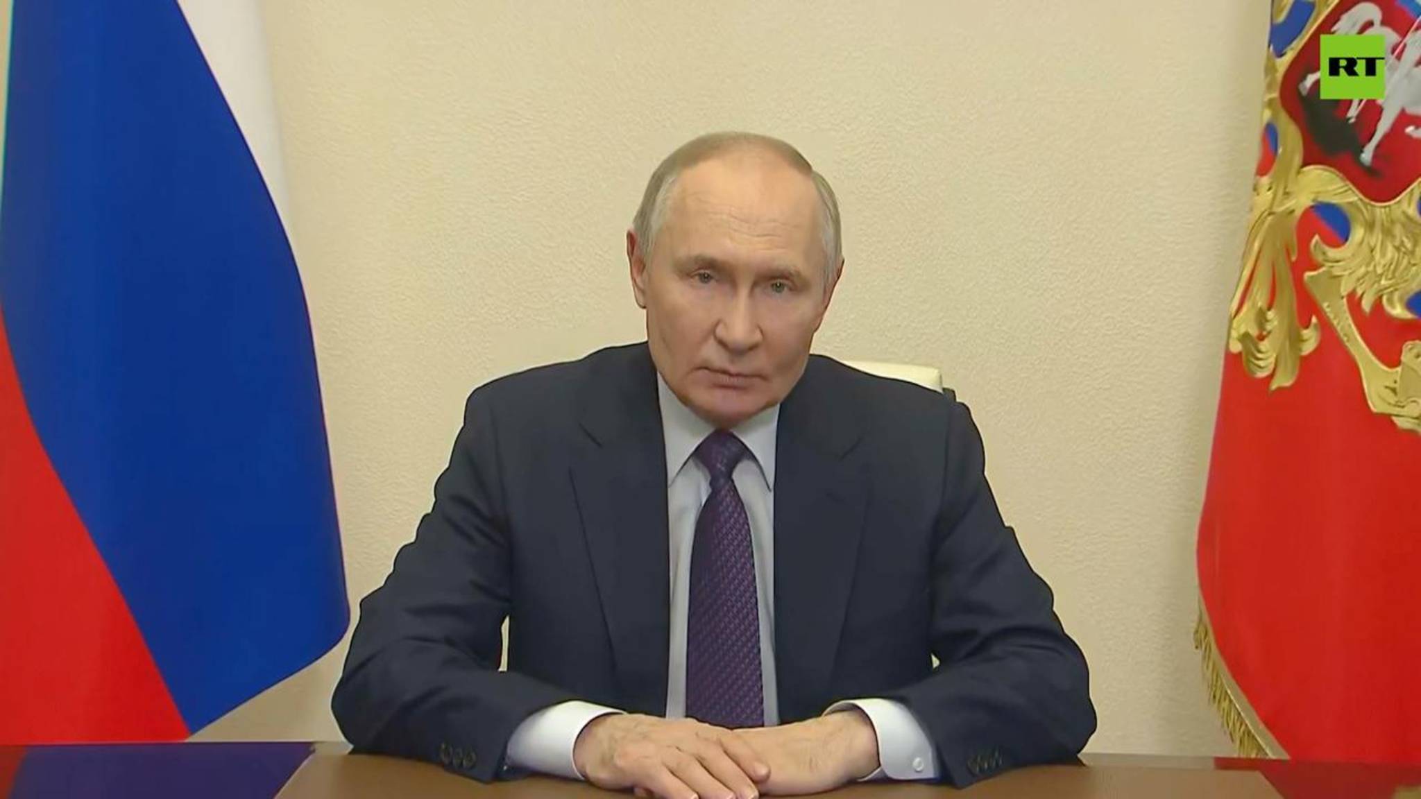 Путин поздравил с профессиональным праздником работников и ветеранов органов прокуратуры России