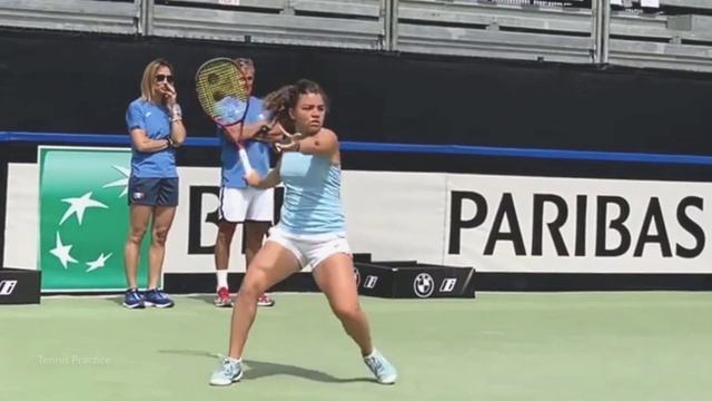 Camila Giorgi, Paolini, Bronzetti Practice preparation for BJK Cup 2022