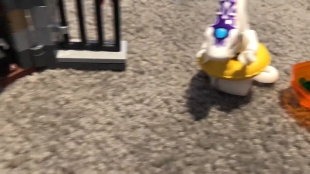 Rafa practicing puchasing words with Lego in Mandarin