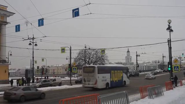 ЛДПР  поздравила петербуржцев с Днём защитника Отечества | 15 тонн подарков