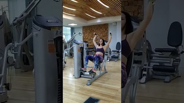 жим сидя (плечи)