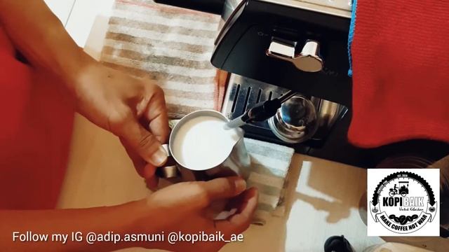 [Delonghi ECP 35.31] Milk frothing and pouring Latte Art tutorial